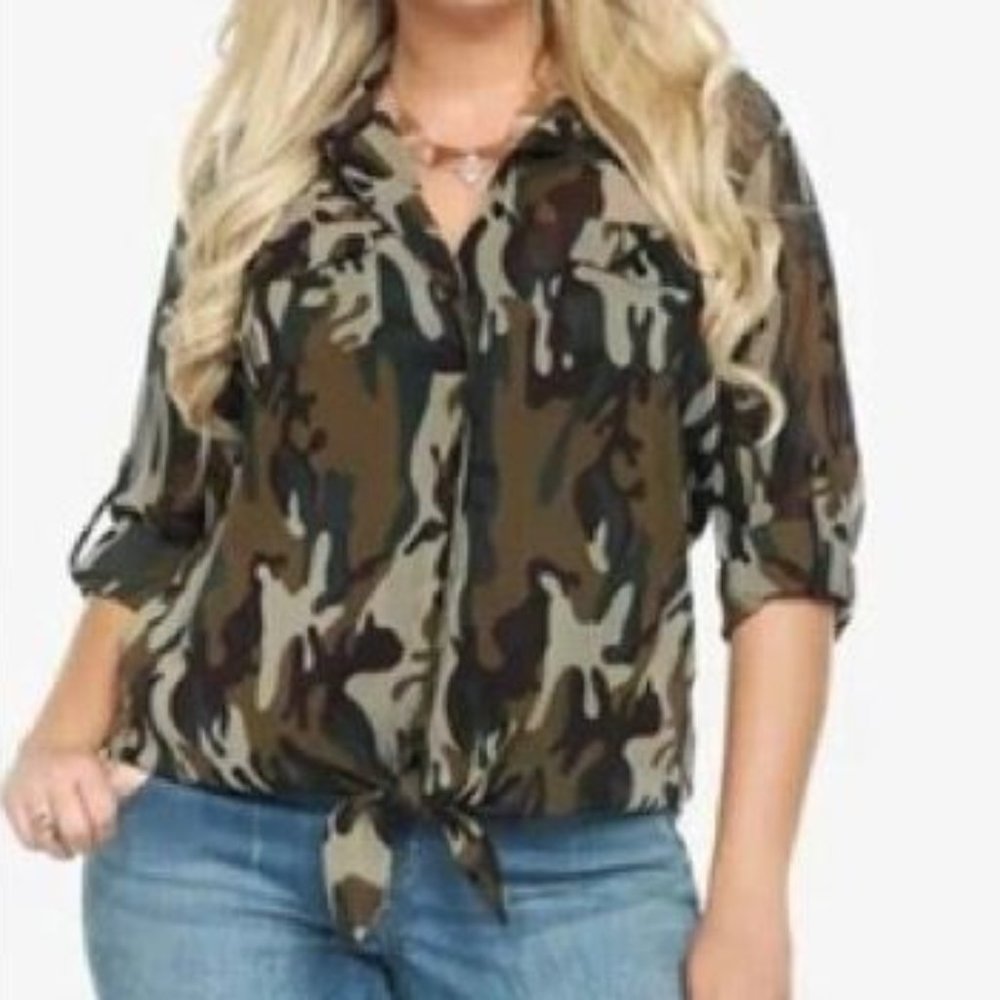 TORRID SEMI SHEER CAMO TIE FRONT BUTTON DOWN NWT 4 - Picture 2 of 7